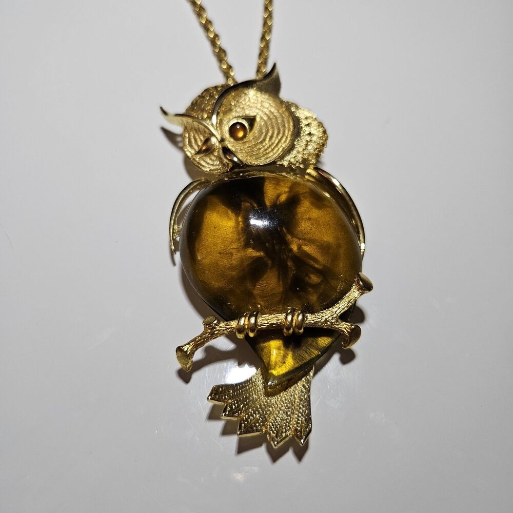 *Sale* Gold Tone Large Marbled Brown Winking Owl Statement Pendant Necklace 28"